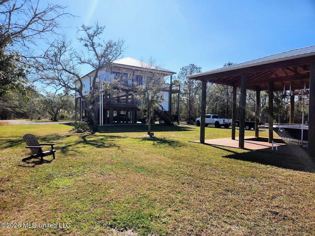 11662 Bayou View Drive, Bay Saint Louis, MS 39520