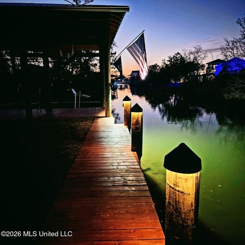 11662 Bayou View Drive, Bay Saint Louis, MS 39520