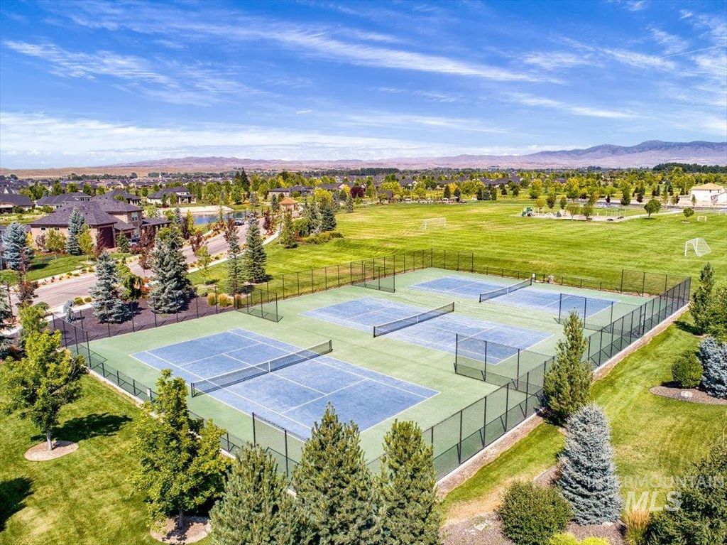 5570 W Founders Dr, Eagle, ID 83616 photo 49