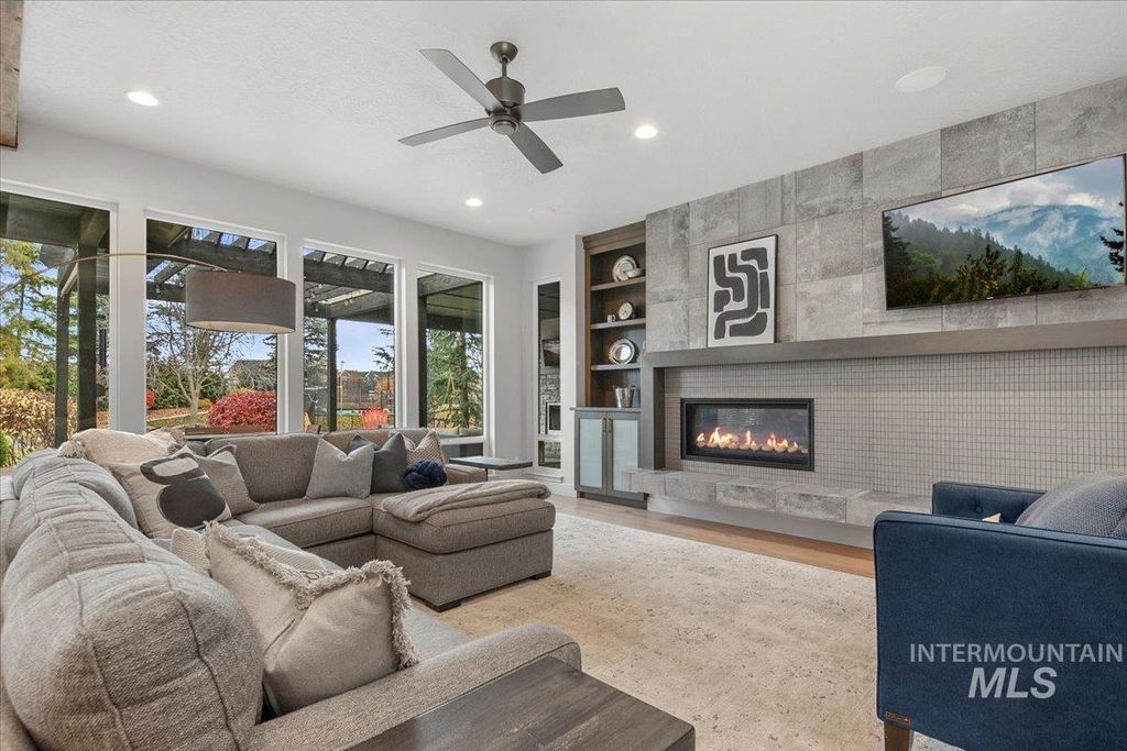 5570 W Founders Dr, Eagle, ID 83616 photo 8