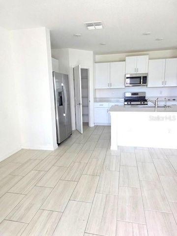 2554 LEONIA LANE, Zephyrhills, FL 33541