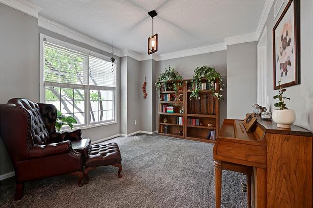 8520 W 142 Street, Overland Park, KS 66223