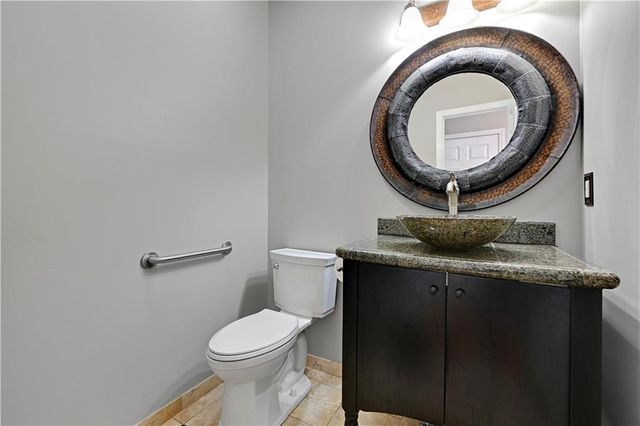 8520 W 142 Street, Overland Park, KS 66223