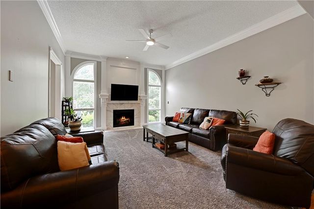 8520 W 142 Street, Overland Park, KS 66223