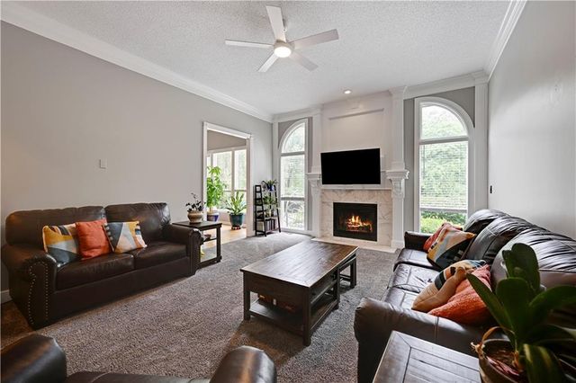 8520 W 142 Street, Overland Park, KS 66223
