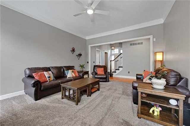 8520 W 142 Street, Overland Park, KS 66223