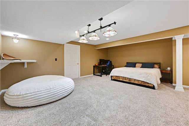8520 W 142 Street, Overland Park, KS 66223