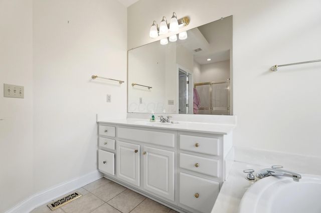 168 Bryn Du Drive, Granville, OH 43023