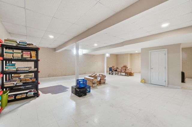 168 Bryn Du Drive, Granville, OH 43023
