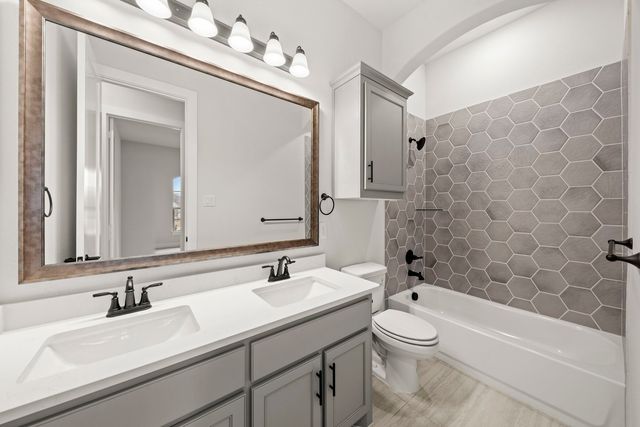 160 Waterview Drive, Gunter, TX 75058