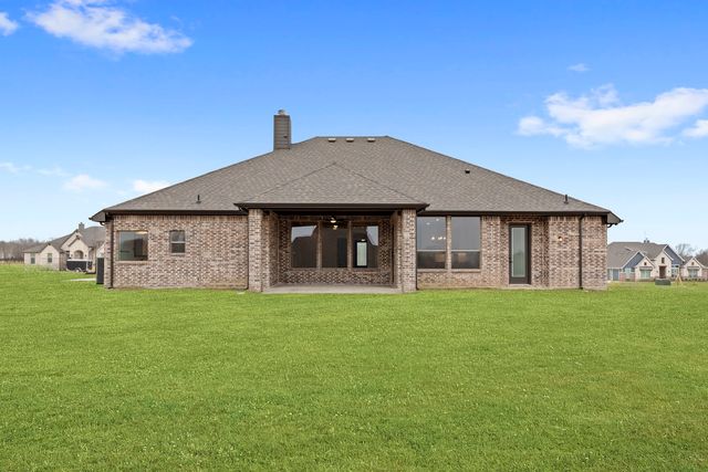 160 Waterview Drive, Gunter, TX 75058