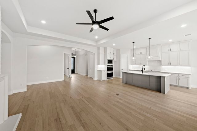 160 Waterview Drive, Gunter, TX 75058