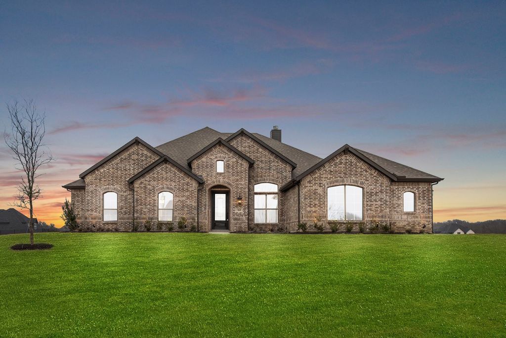 160 Waterview Drive, Gunter, TX 75058