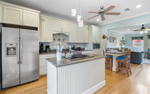 7227 Sharp Reef Rd 4, Pensacola, FL 32507