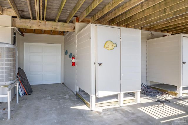 7227 Sharp Reef Rd 4, Pensacola, FL 32507