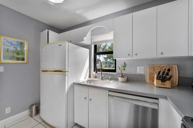 2562 NW 99TH Avenue, Coral Springs, FL 33065