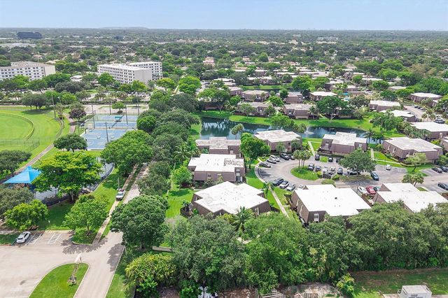 2562 NW 99TH Avenue, Coral Springs, FL 33065
