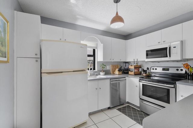 2562 NW 99TH Avenue, Coral Springs, FL 33065