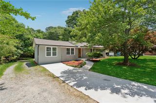 2060 Panstone SW Court, Marietta, GA 30060