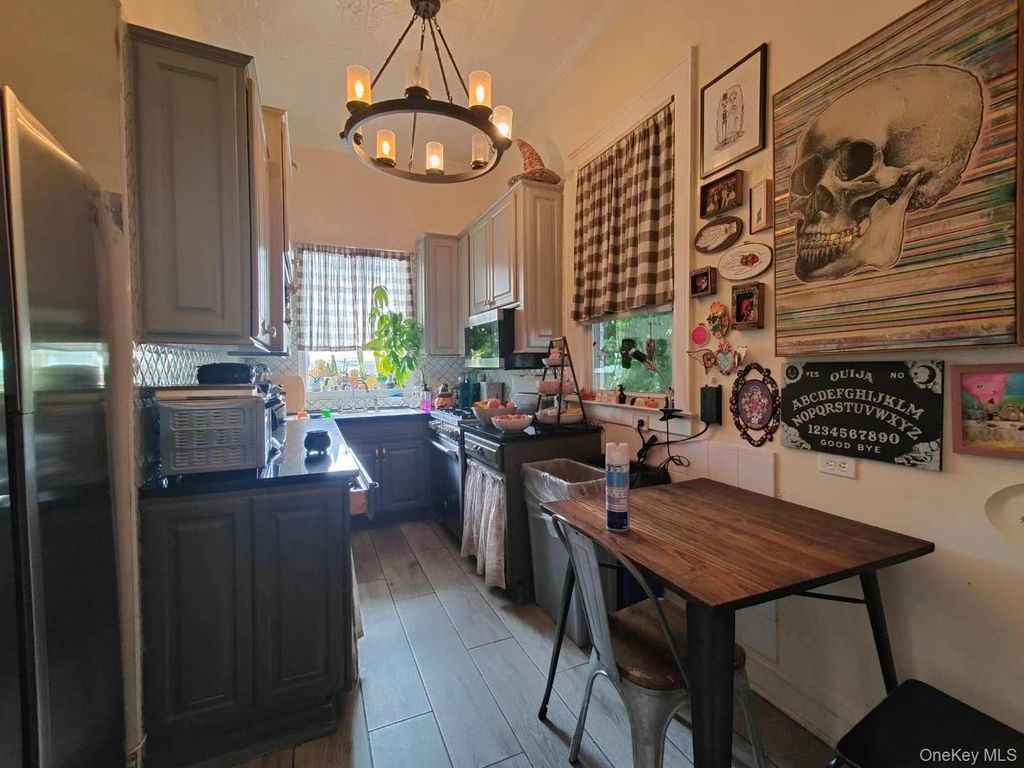 324 150th Street, Whitestone, NY 11357 — photo 4