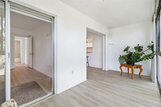 1130 N LAKE PARKER AVENUE E233, Lakeland, FL 33805
