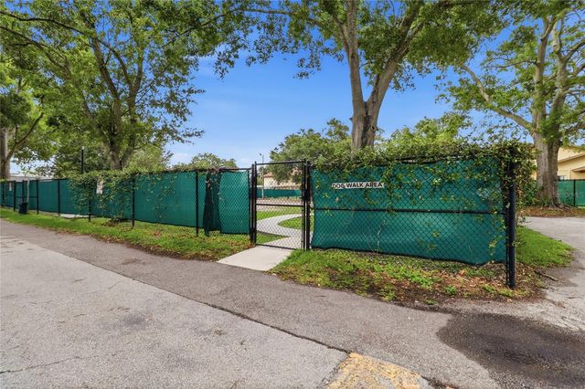 1130 N LAKE PARKER AVENUE E233, Lakeland, FL 33805