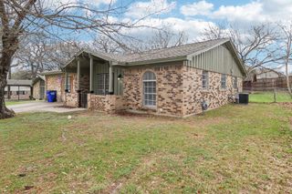 413 Glen haven Drive, Azle, TX 76020