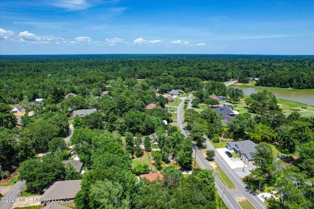 W Diamondhead Drive, Diamondhead, MS 39525