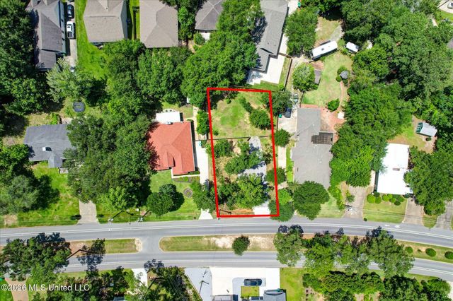 W Diamondhead Drive, Diamondhead, MS 39525