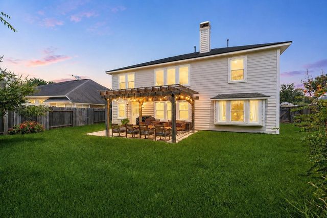 3915 Eastland Lake Drive, Richmond, TX 77406