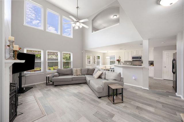 3915 Eastland Lake Drive, Richmond, TX 77406