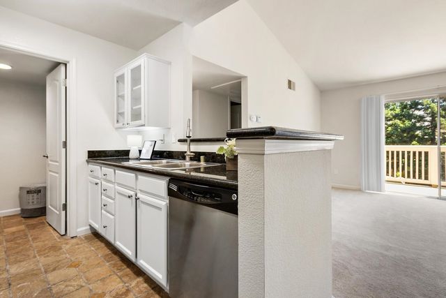 115 Reflections Dr 26, San Ramon, CA 94583