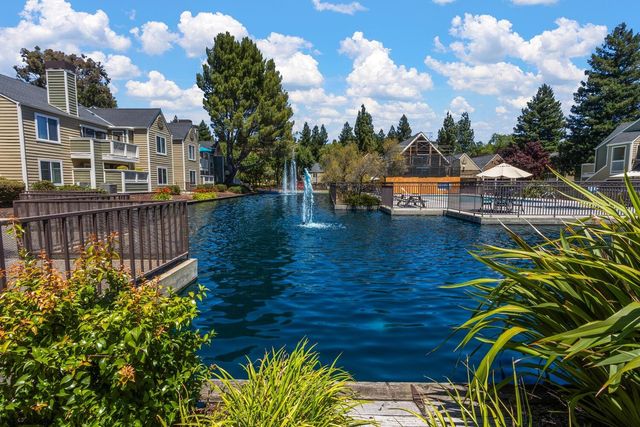 115 Reflections Dr 26, San Ramon, CA 94583