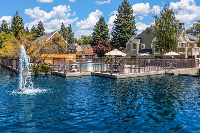 115 Reflections Dr 26, San Ramon, CA 94583