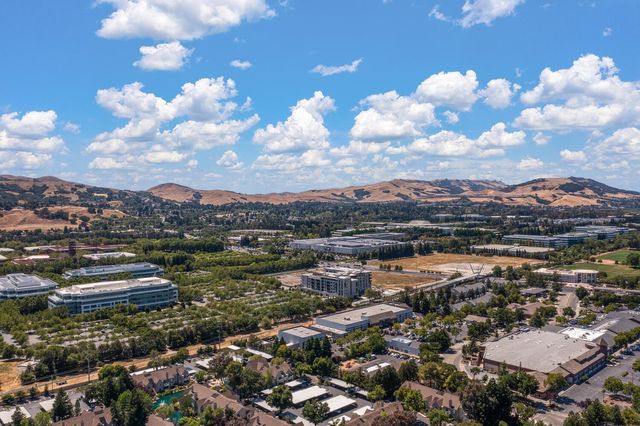 115 Reflections Dr 26, San Ramon, CA 94583