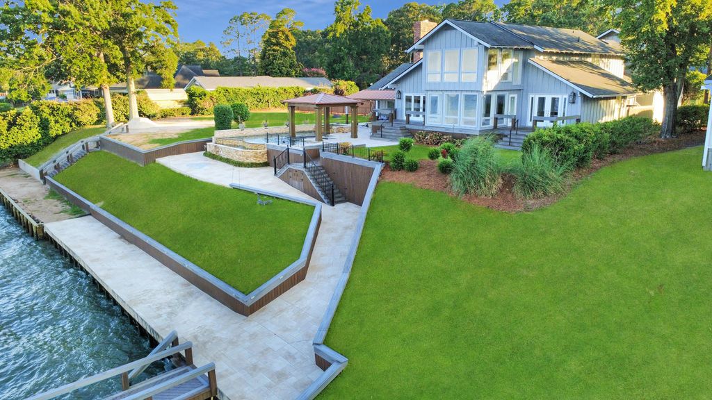 457 Santee Drive, Santee, SC 29142