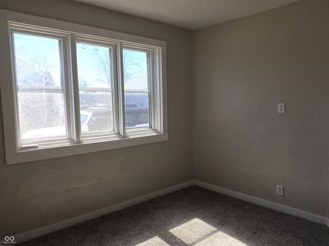 116 E South Street, Shelbyville, IN 46176