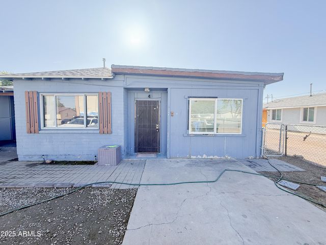 2615 W AUGUSTA Avenue 2, Phoenix, AZ 85051