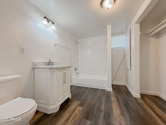 2615 W AUGUSTA Avenue 2, Phoenix, AZ 85051