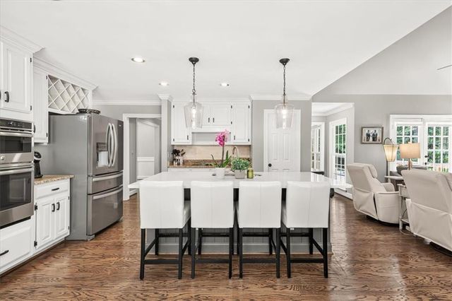 225 Skidaway Court, Alpharetta, GA 30022