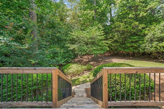 225 Skidaway Court, Alpharetta, GA 30022