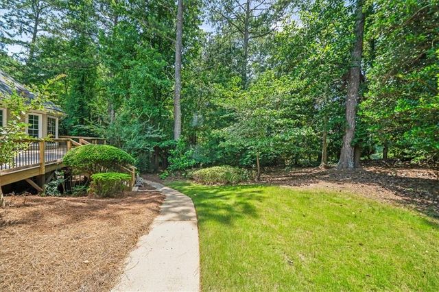 225 Skidaway Court, Alpharetta, GA 30022