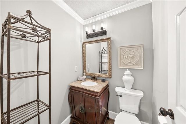 225 Skidaway Court, Alpharetta, GA 30022