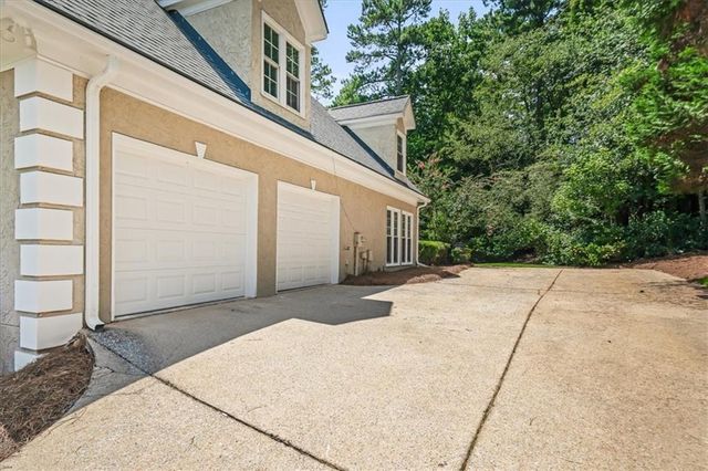 225 Skidaway Court, Alpharetta, GA 30022
