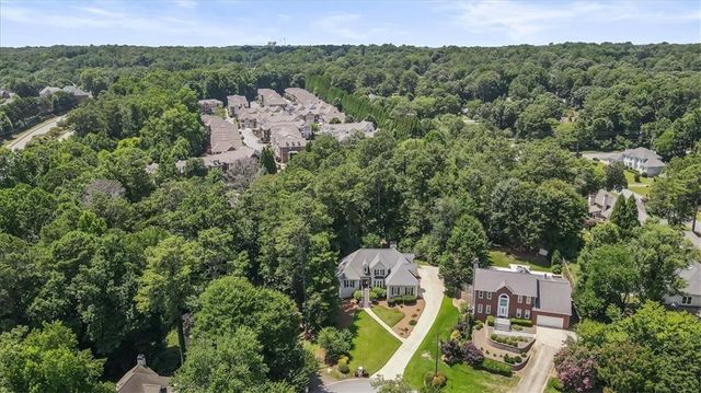 225 Skidaway Court, Alpharetta, GA 30022