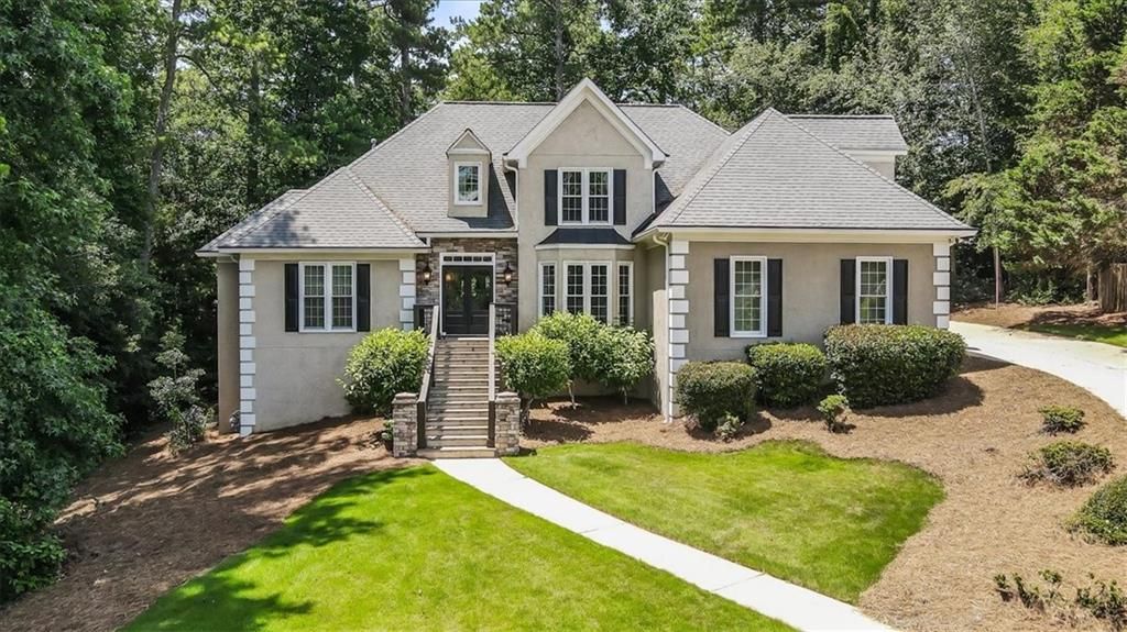 225 Skidaway Court, Alpharetta, GA 30022