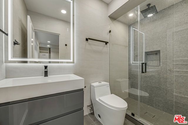 342 N Palm 102, Beverly Hills, CA 90211