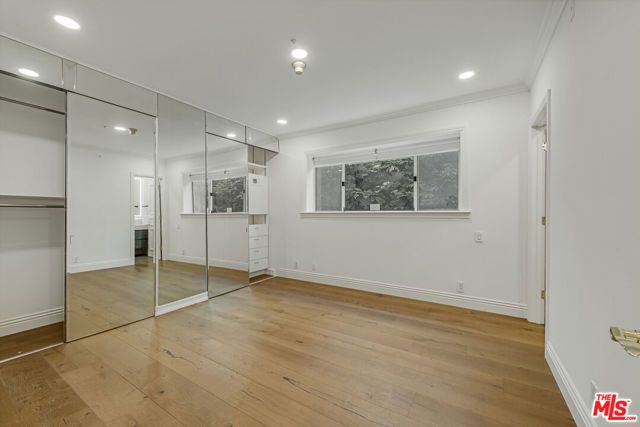 342 N Palm 102, Beverly Hills, CA 90211