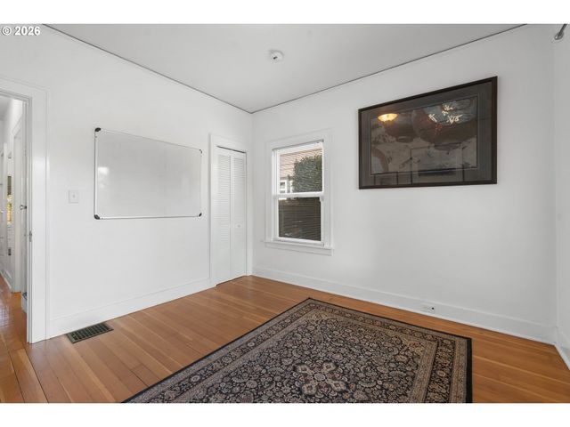 3235 Se 52ND Ave, Portland, OR 97206