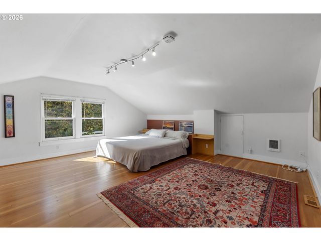 3235 Se 52ND Ave, Portland, OR 97206